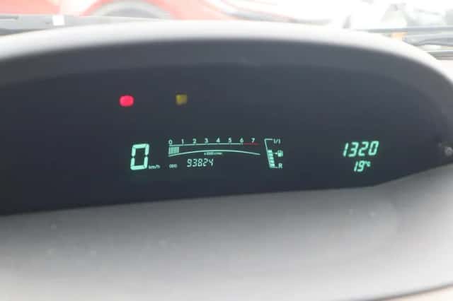 Toyota Yaris (2010) thumbnail 19