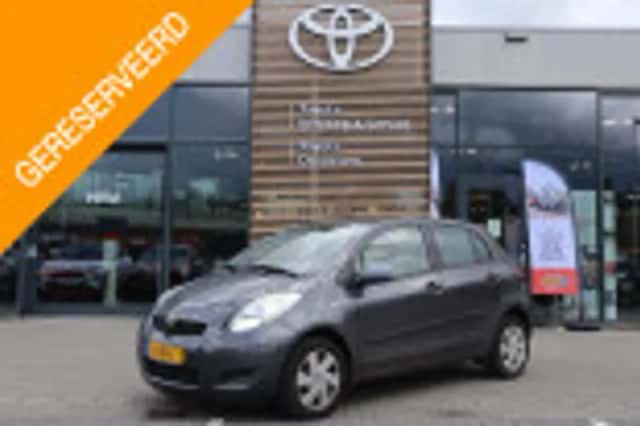 Toyota Yaris (2010) thumbnail 29