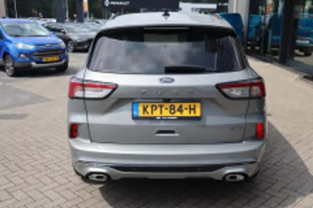 Ford Kuga (2023) thumbnail 4