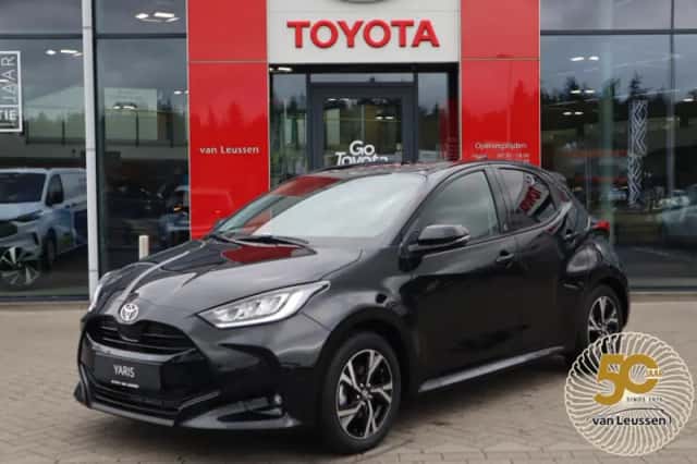 Toyota Yaris (2024) thumbnail 1