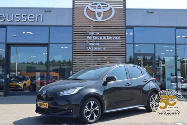 Toyota Yaris (2024) thumbnail 1