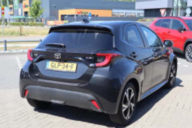 Toyota Yaris (2024) thumbnail 6