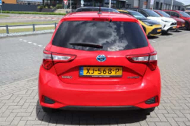 Toyota Yaris (2019) thumbnail 4