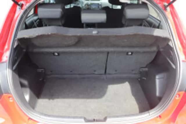 Toyota Yaris (2019) thumbnail 6