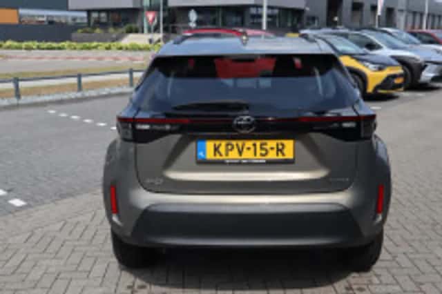 Toyota Yaris Cross (2025) thumbnail 4