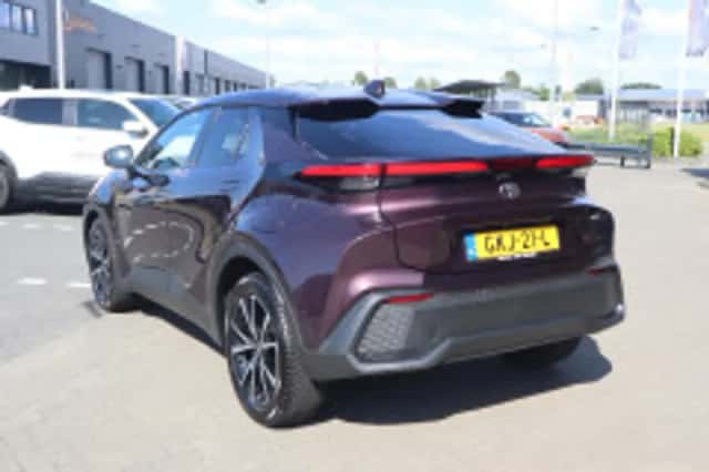 Toyota C hr (2024) thumbnail 3