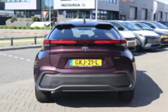 Toyota C hr (2024) thumbnail 4