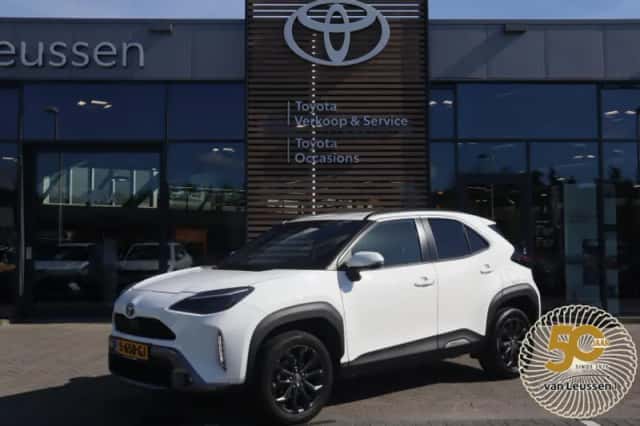 Toyota Yaris Cross (2023) thumbnail 1