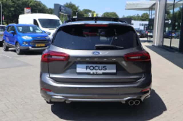 Ford Focus (2025) thumbnail 4
