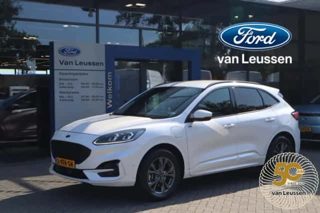Ford Kuga (2021) thumbnail 1