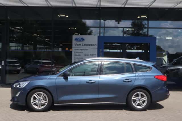 Ford Focus (2019) thumbnail 2