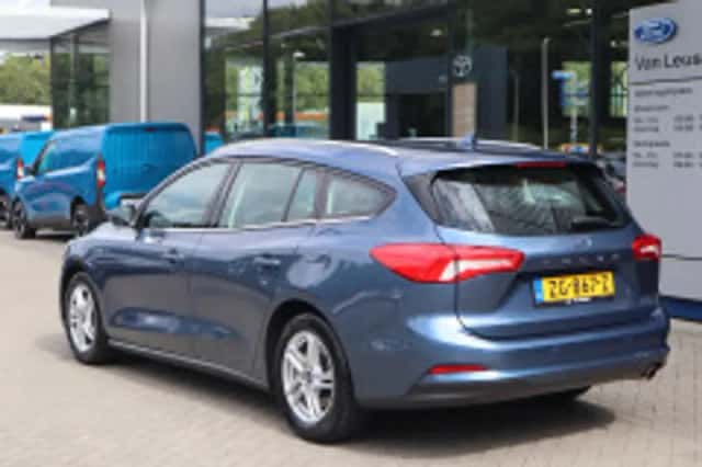 Ford Focus (2019) thumbnail 3