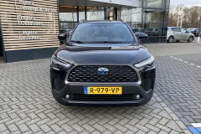 Toyota Corolla (2023) thumbnail 3