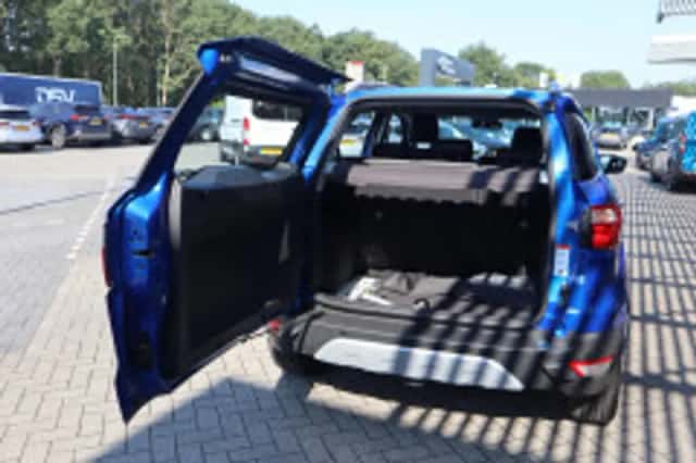 Ford EcoSport (2017) thumbnail 5