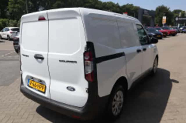 Ford Transit Courier (2024) thumbnail 6