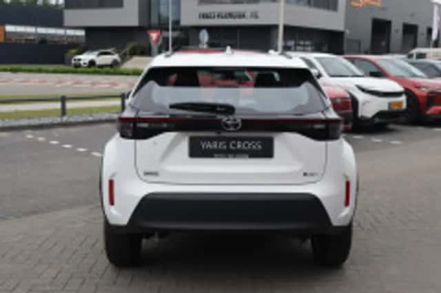 Toyota Yaris Cross (2025) thumbnail 4