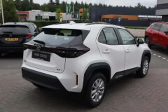 Toyota Yaris Cross (2025) thumbnail 6