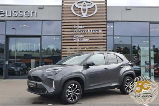 Toyota Yaris Cross (2025) thumbnail 1