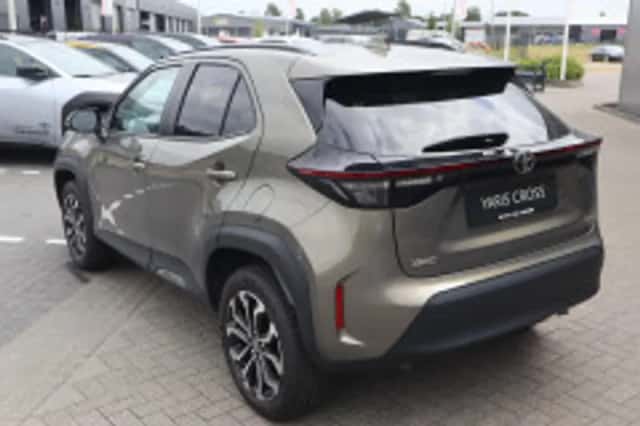 Toyota Yaris Cross (2025) thumbnail 3
