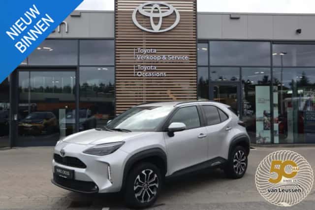 Toyota Yaris Cross (2025) thumbnail 1