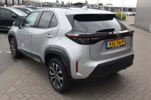 Toyota Yaris Cross (2025) thumbnail 3