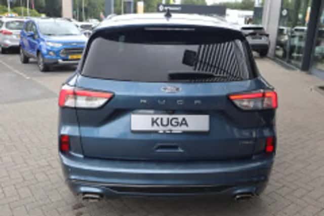 Ford Kuga (2022) thumbnail 4
