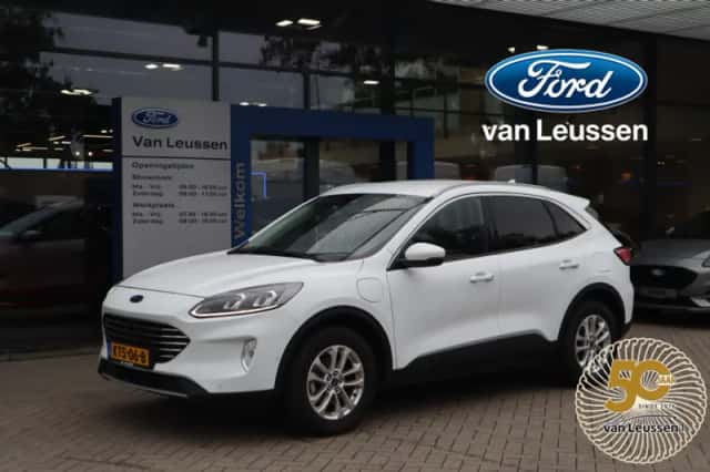 Ford Kuga (2022) thumbnail 1