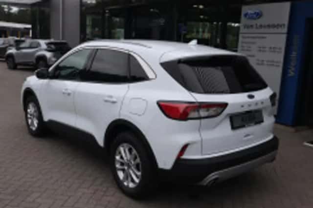 Ford Kuga (2022) thumbnail 3