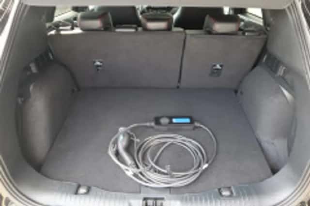 Ford Kuga (2023) thumbnail 6