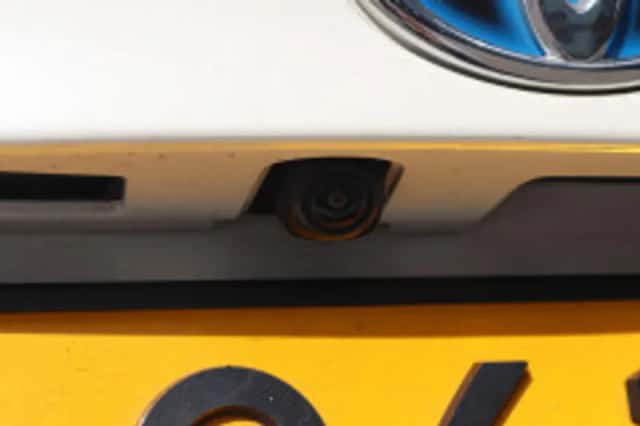 Toyota C hr (2020) thumbnail 5