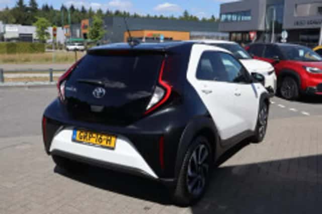 Toyota Aygo (2024) thumbnail 6