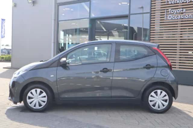 Toyota Aygo (2019) thumbnail 2