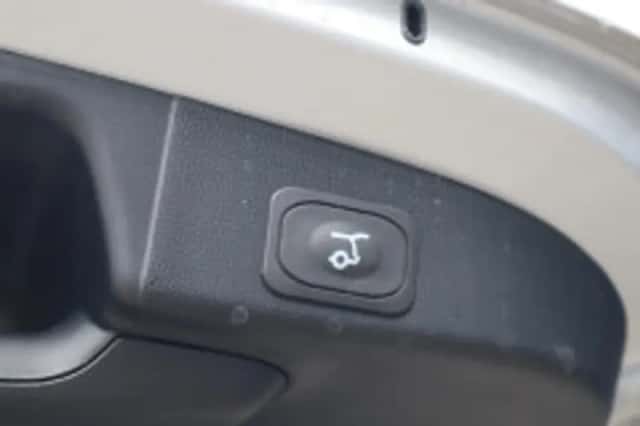 Ford Focus (2025) thumbnail 6