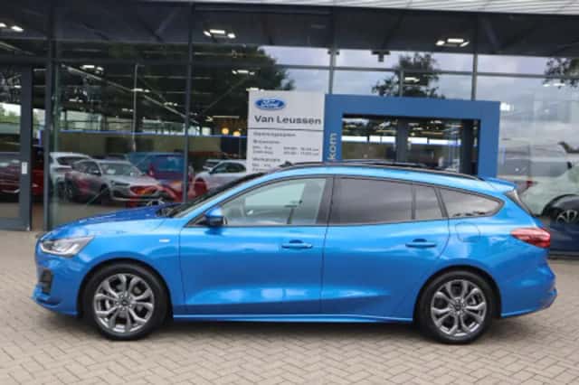 Ford Focus (2025) thumbnail 2