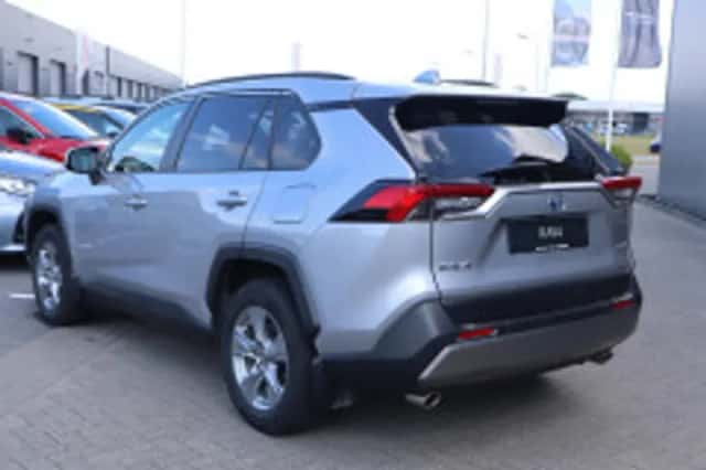 Toyota RAV4 (2024) thumbnail 3