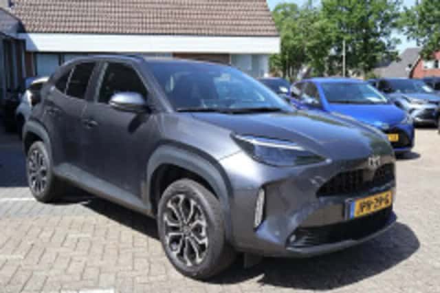 Toyota Yaris Cross (2025) thumbnail 4