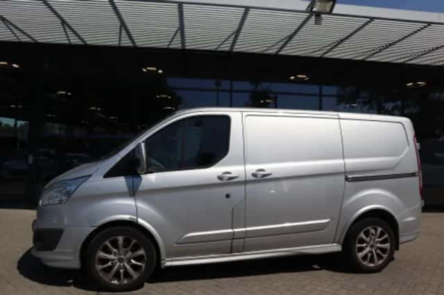 Ford Transit Custom (2015) thumbnail 2