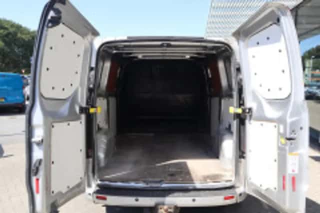 Ford Transit Custom (2015) thumbnail 5