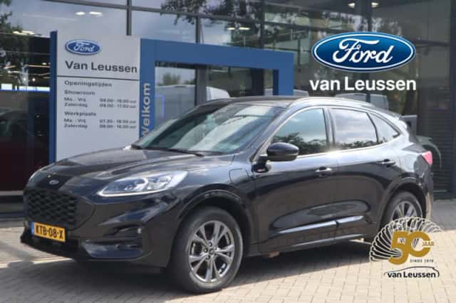 Ford Kuga (2023) thumbnail 1