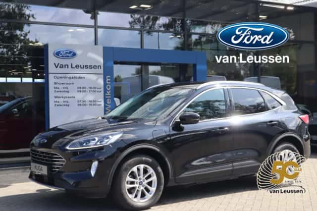 Ford Kuga (2022) thumbnail 1