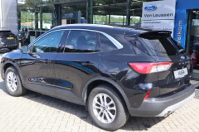Ford Kuga (2022) thumbnail 3
