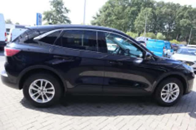 Ford Kuga (2022) thumbnail 6