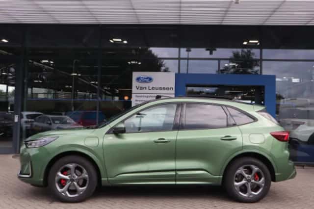 Ford Kuga (2025) thumbnail 2