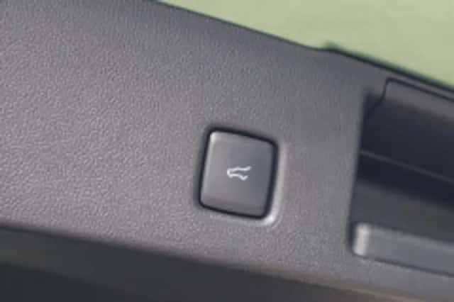 Ford Kuga (2025) thumbnail 6