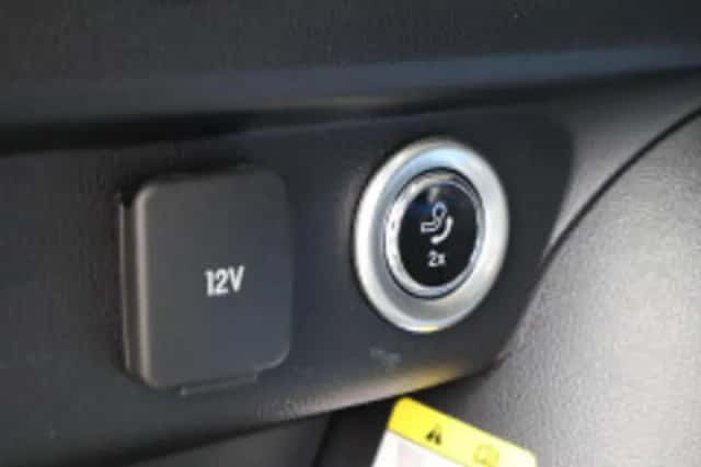 Ford Kuga (2025) thumbnail 6