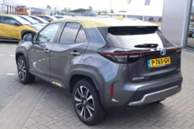 Toyota Yaris Cross (2022) thumbnail 3