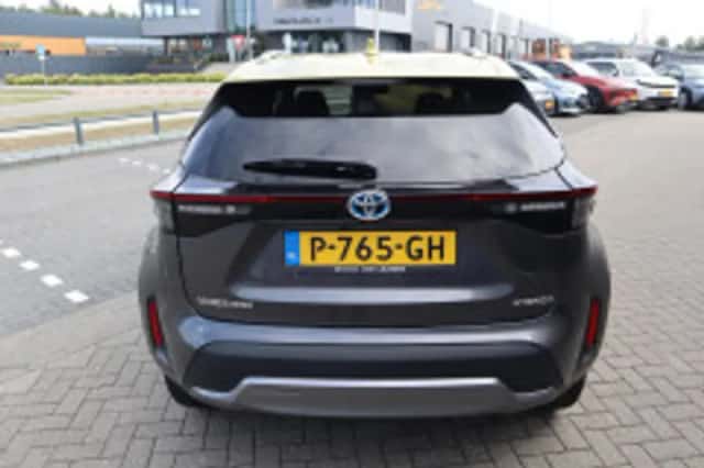 Toyota Yaris Cross (2022) thumbnail 4