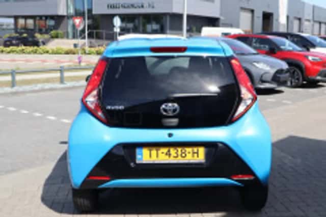Toyota Aygo (2018) thumbnail 4