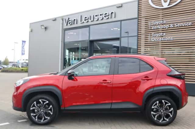 Toyota Yaris Cross (2026) thumbnail 2