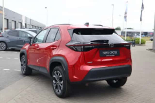 Toyota Yaris Cross (2026) thumbnail 3
